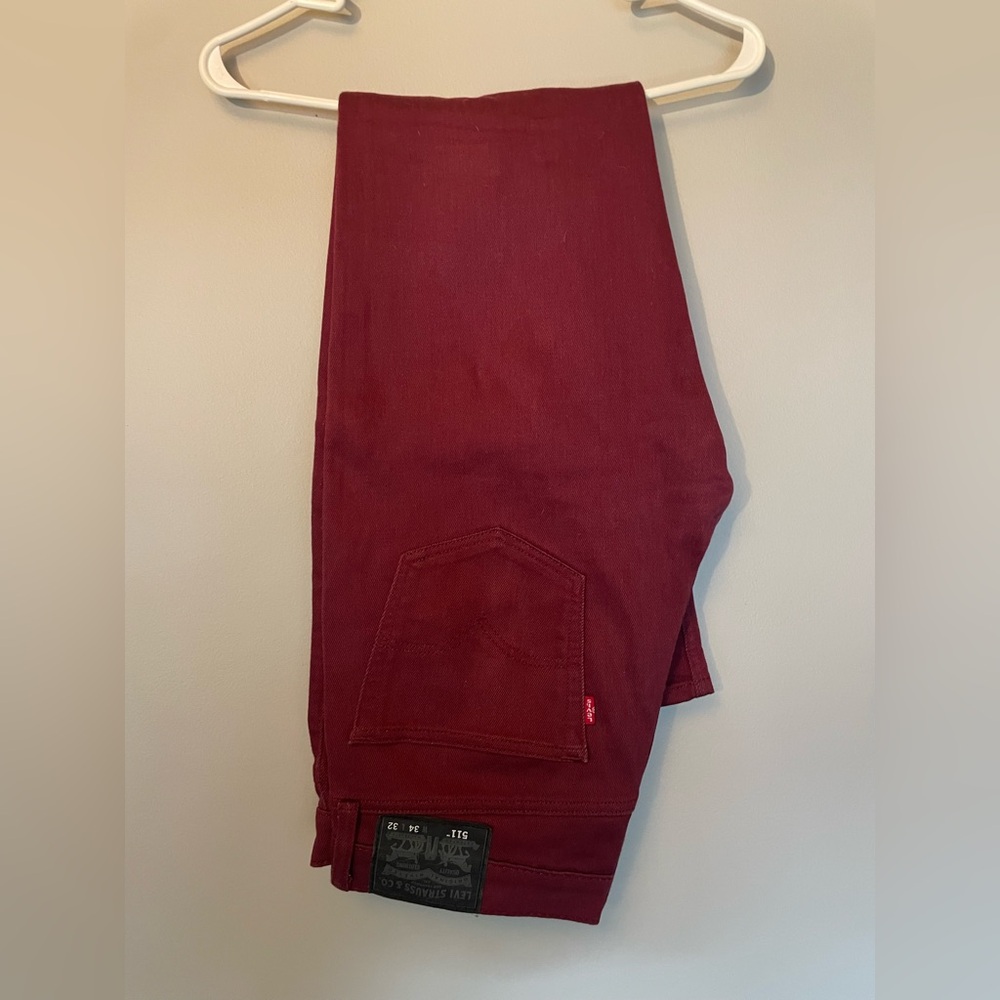 Levis maroon 511 pant 34x 32